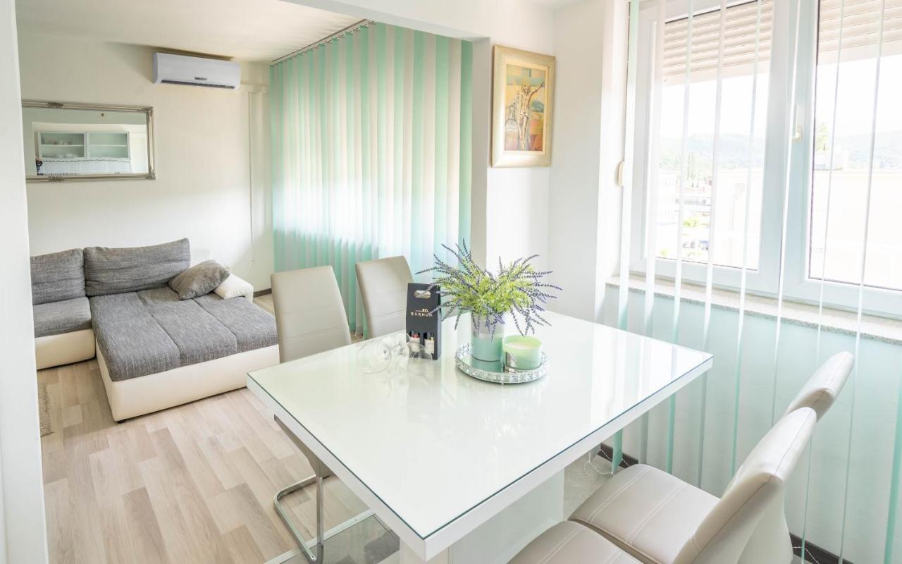 Apartman M Διαμέρισμα Knin Εξωτερικό φωτογραφία