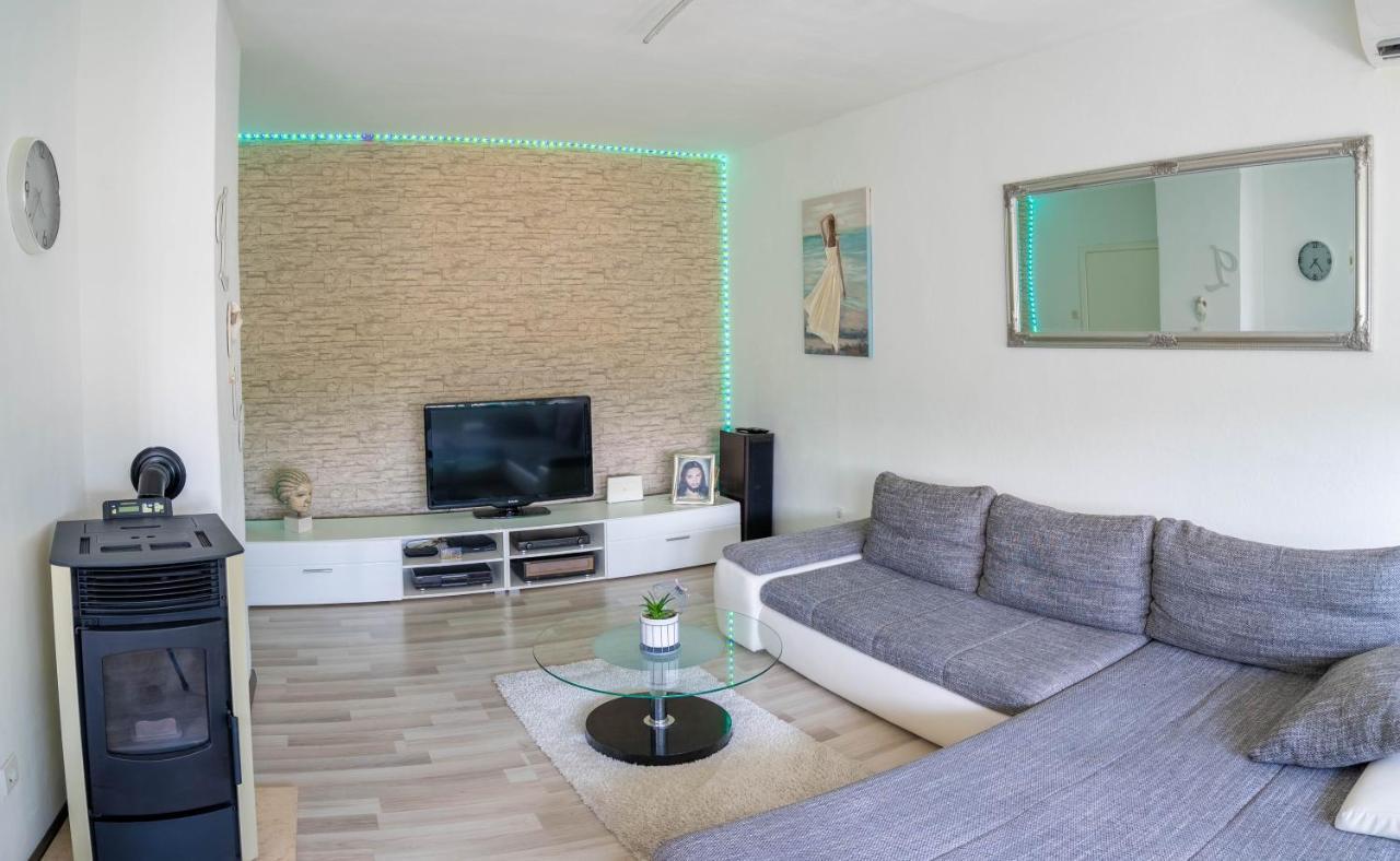 Apartman M Διαμέρισμα Knin Εξωτερικό φωτογραφία