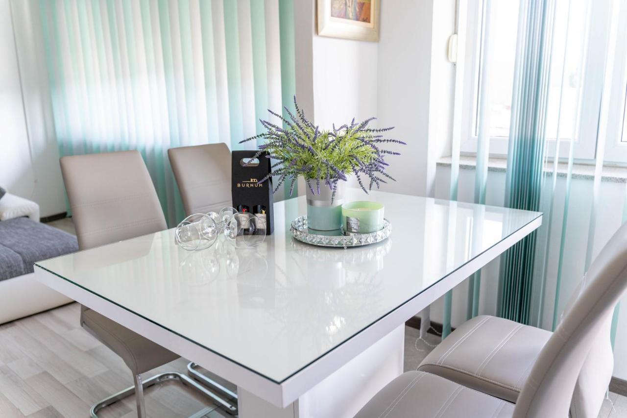 Apartman M Διαμέρισμα Knin Εξωτερικό φωτογραφία